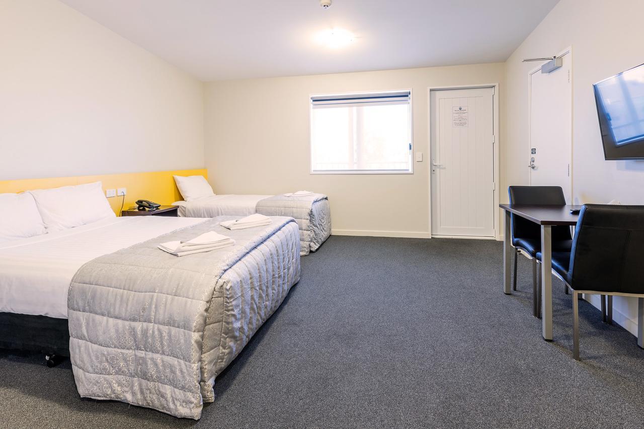 C-Motel Christchurch Exterior photo