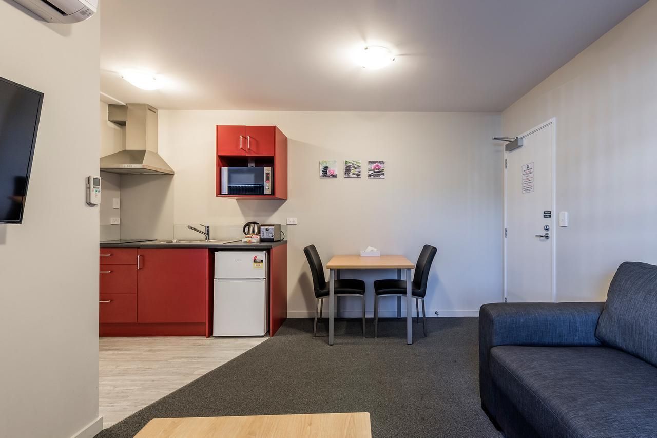 C-Motel Christchurch Exterior photo